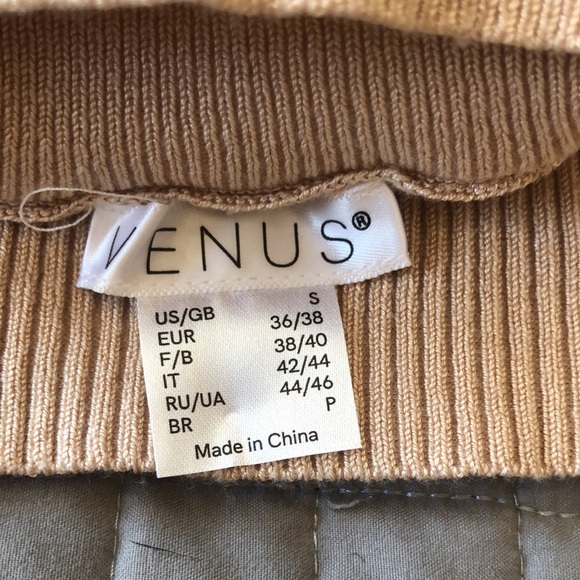 🎉Like NEW - Venus Embellished Sweater - Picture 8 of 10